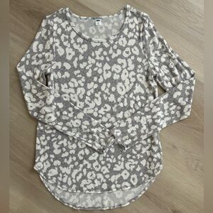 Women’s Soft Leopard Top